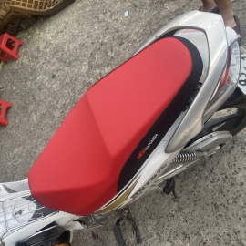 Futer 125 đỏ đô